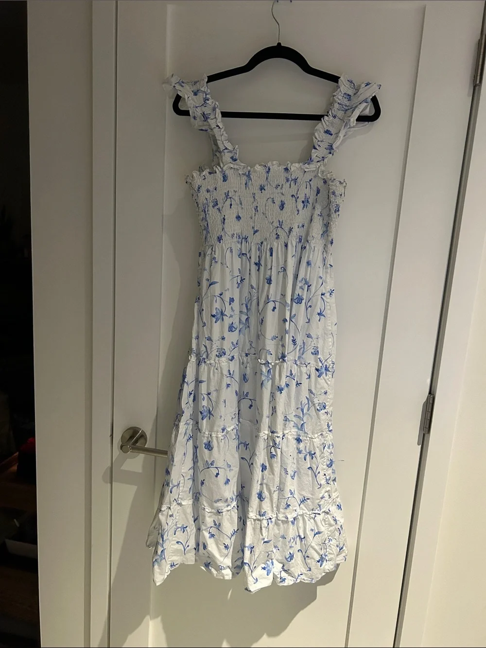 Hill House Ellie Nap Dress, White with Blue Floral Print - Picture 4 of 4